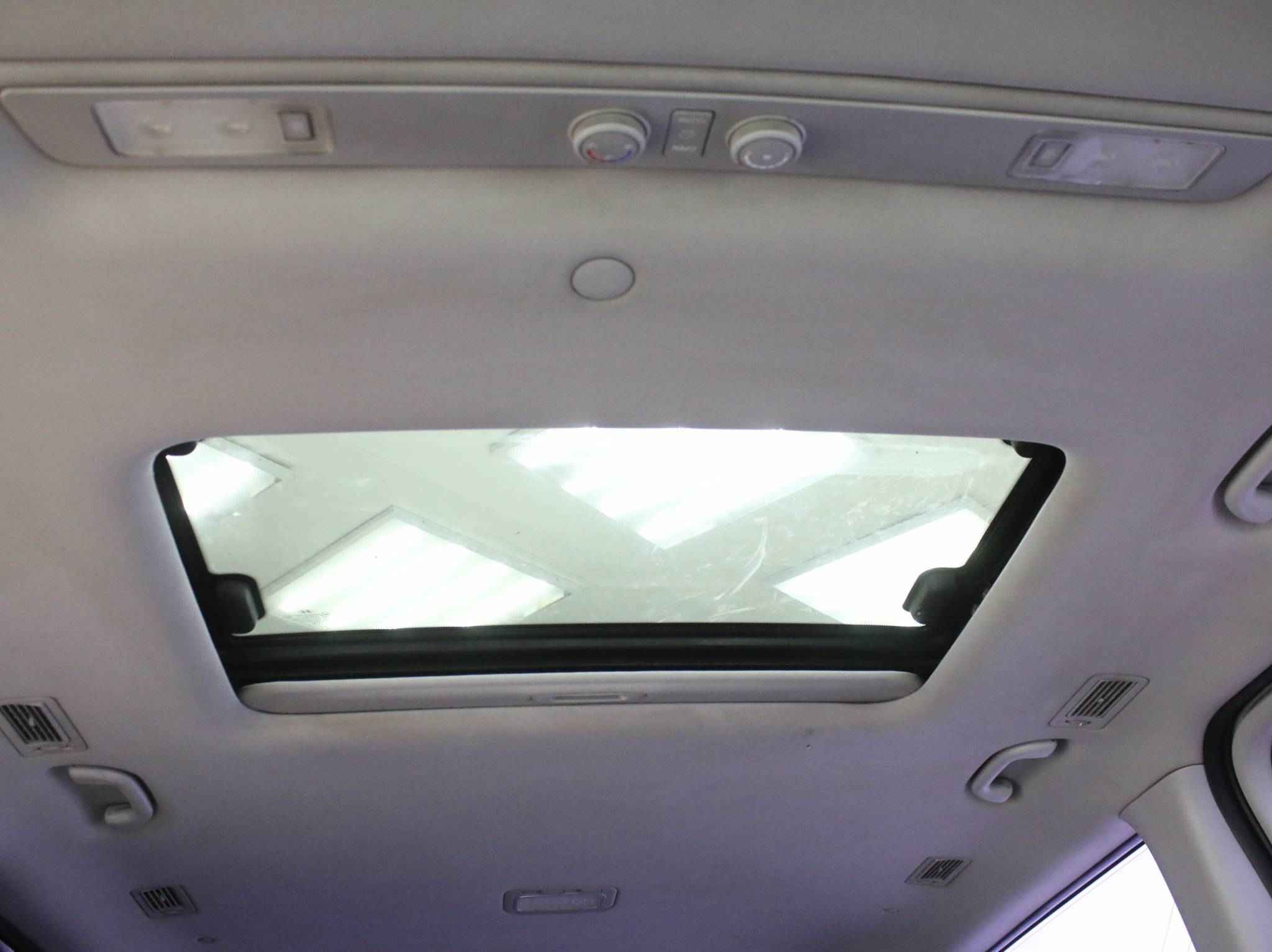 Hyundai Grand Starex, I