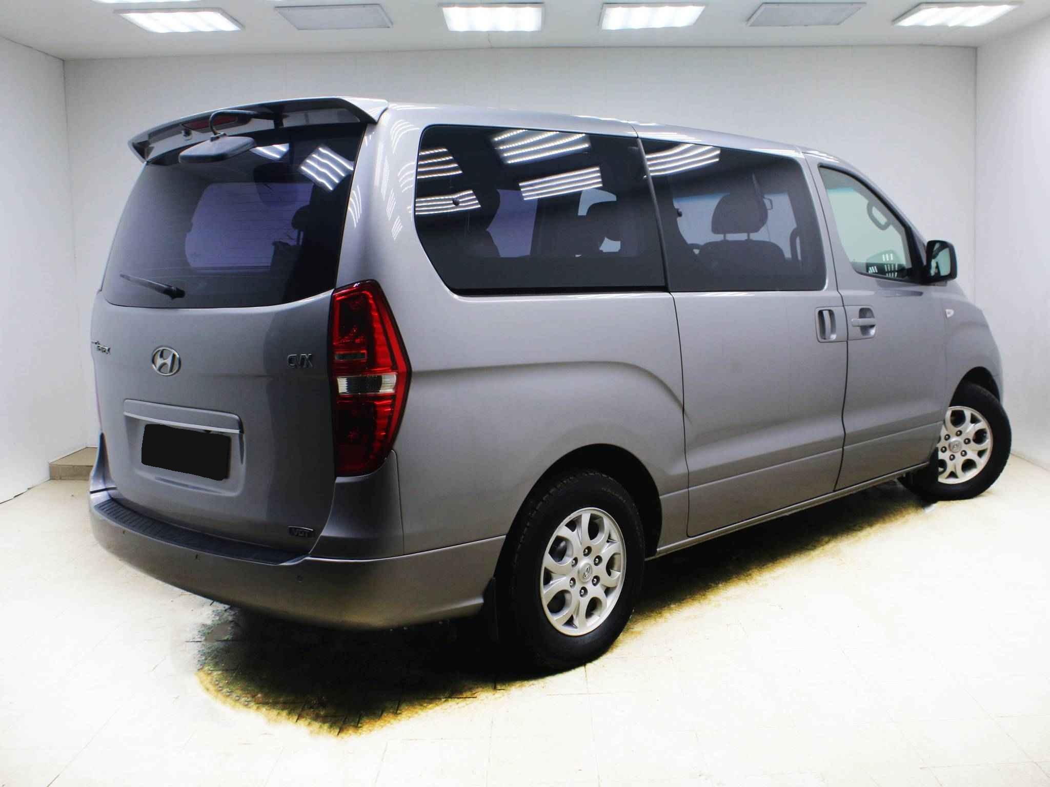 Hyundai Grand Starex, I