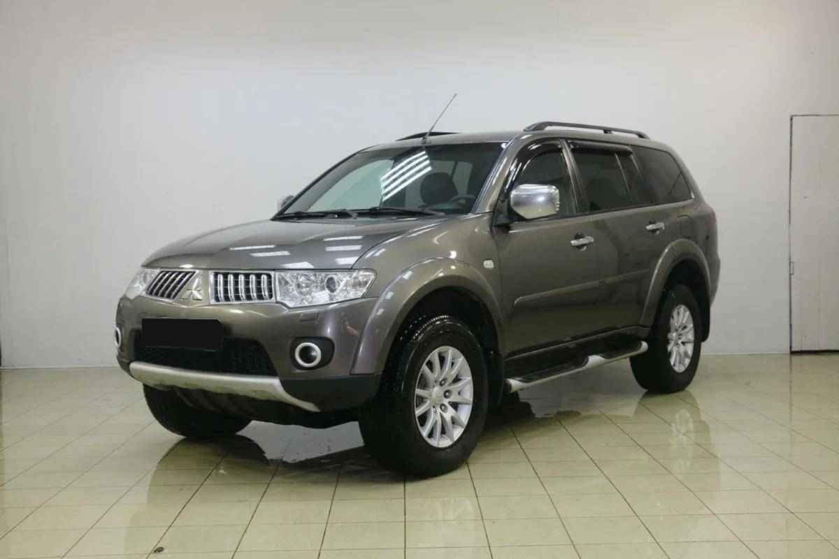 Mitsubishi Pajero Sport, II