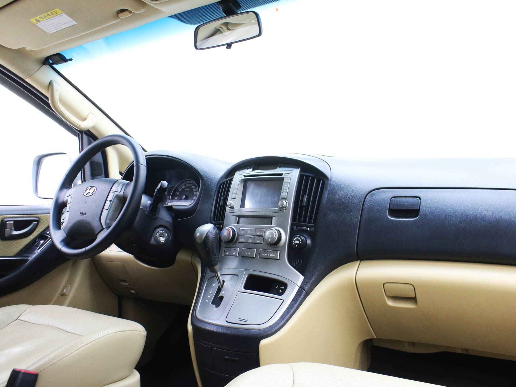 Hyundai Grand Starex, I