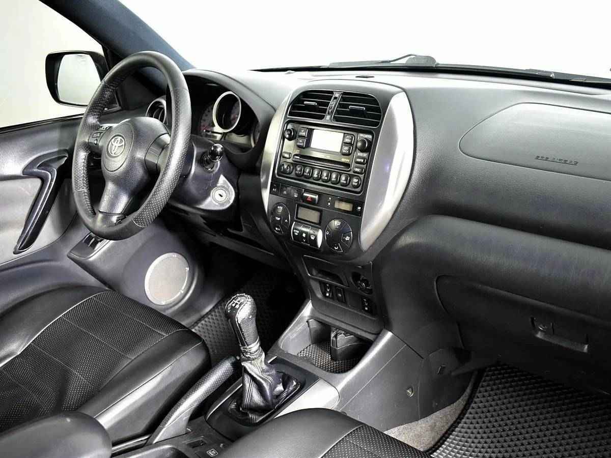 Toyota RAV4, III (XA30)