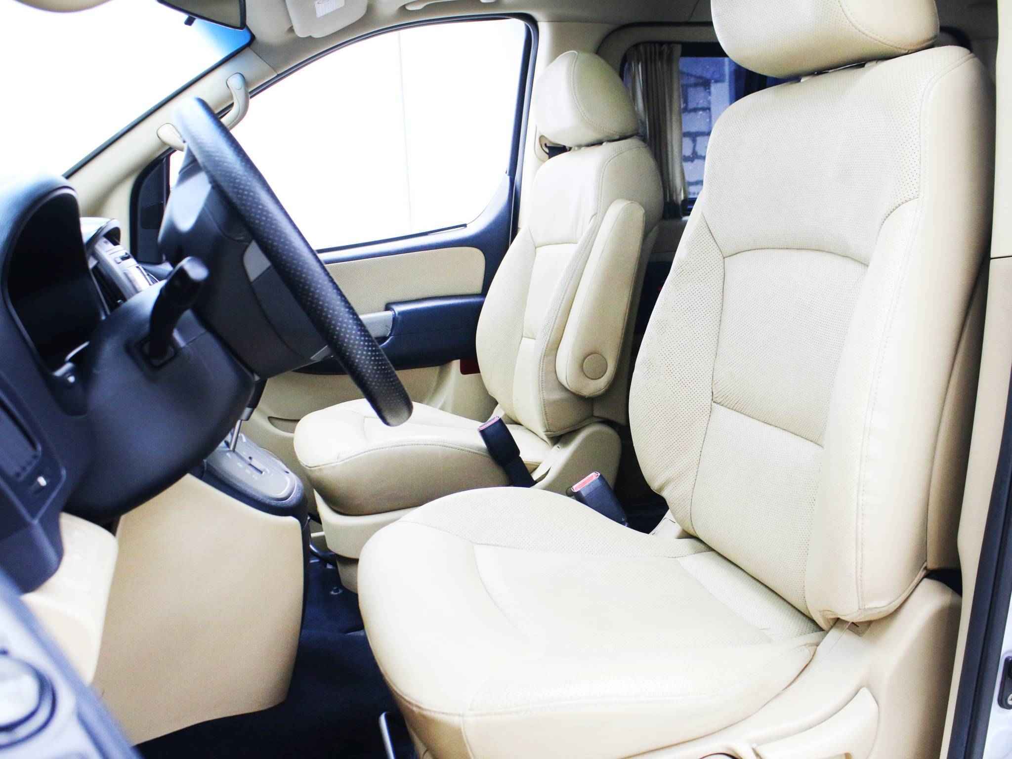 Hyundai Grand Starex, I