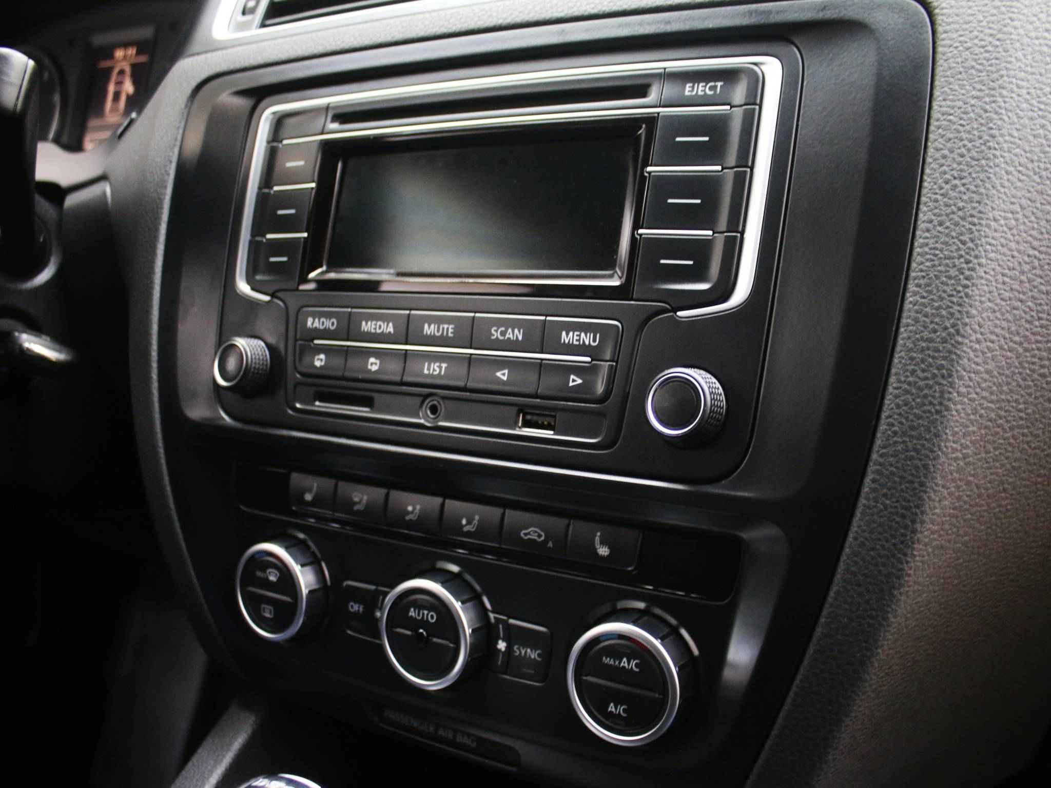 Volkswagen Jetta, VI