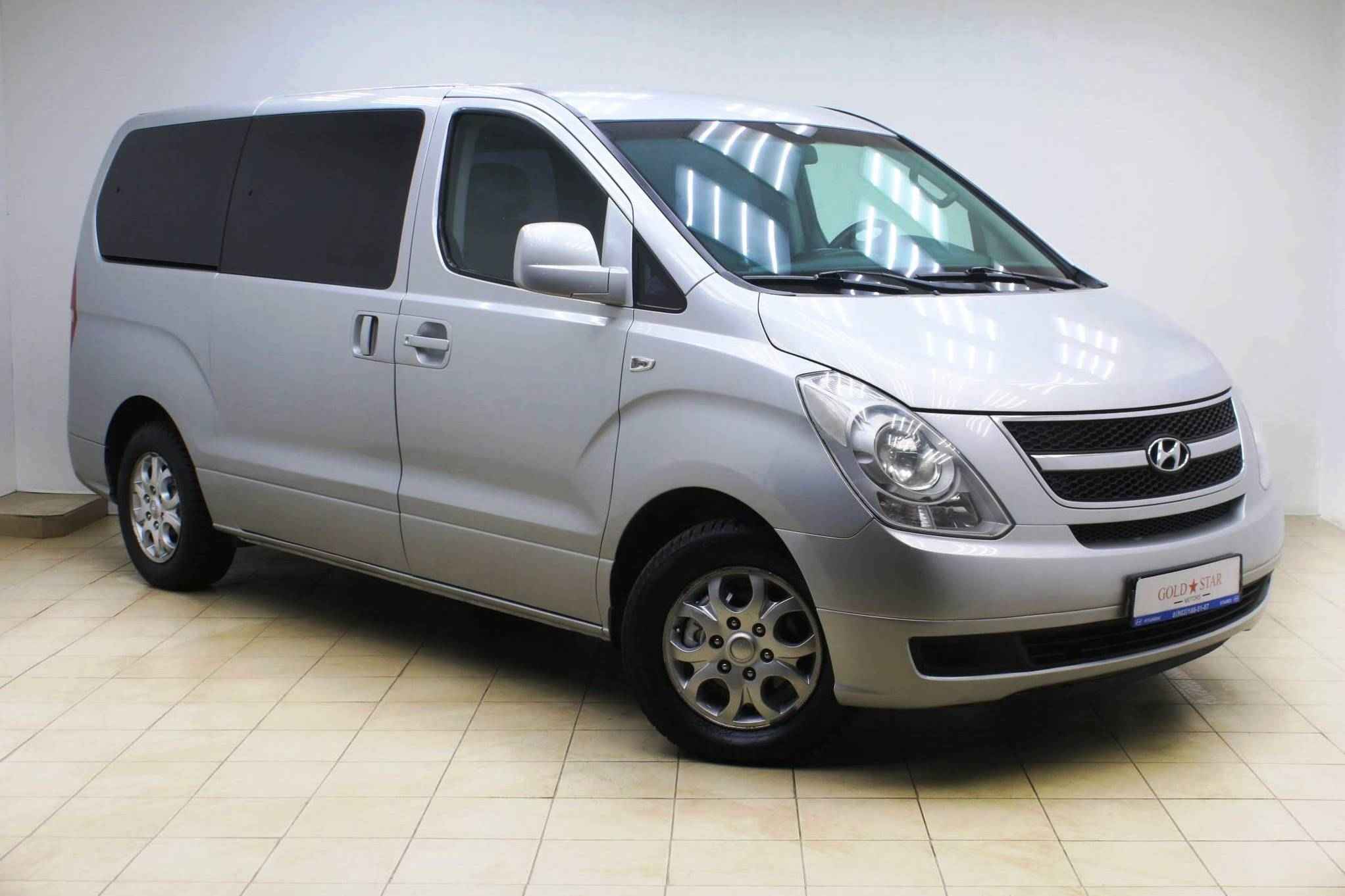 Hyundai Grand Starex, I