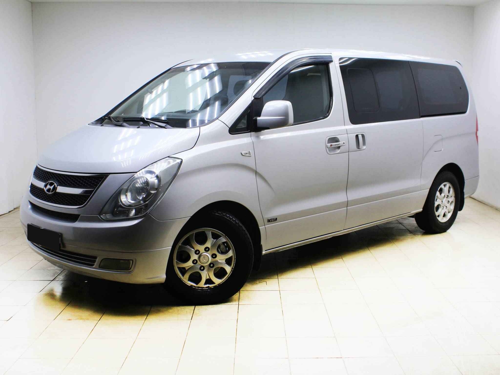 Hyundai Grand Starex, I