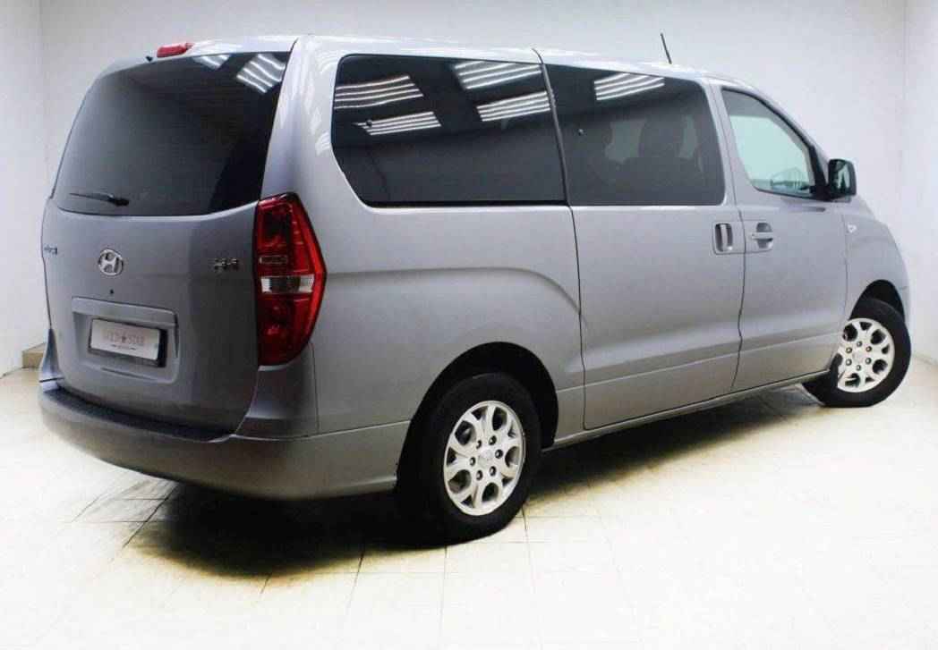 Hyundai H-1, II