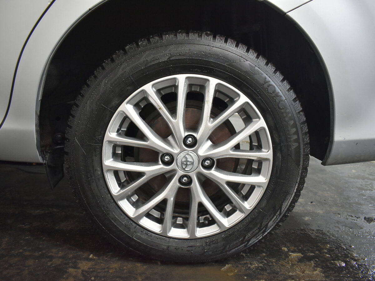 Toyota Corolla Fielder, 2019