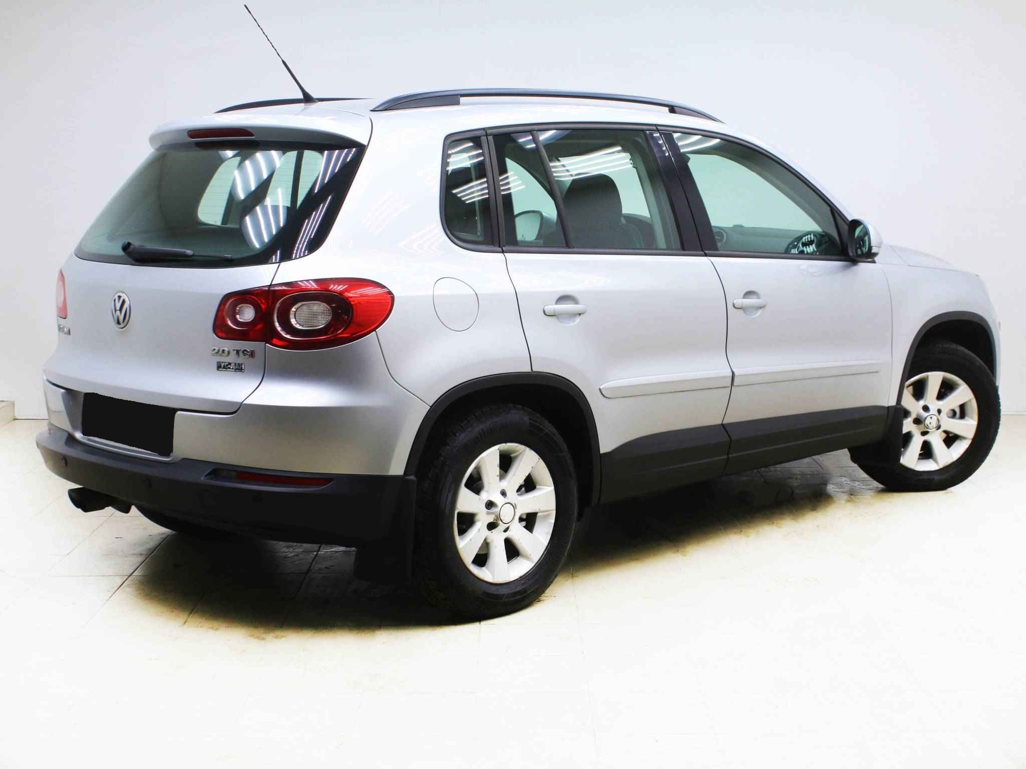 Volkswagen Tiguan, I