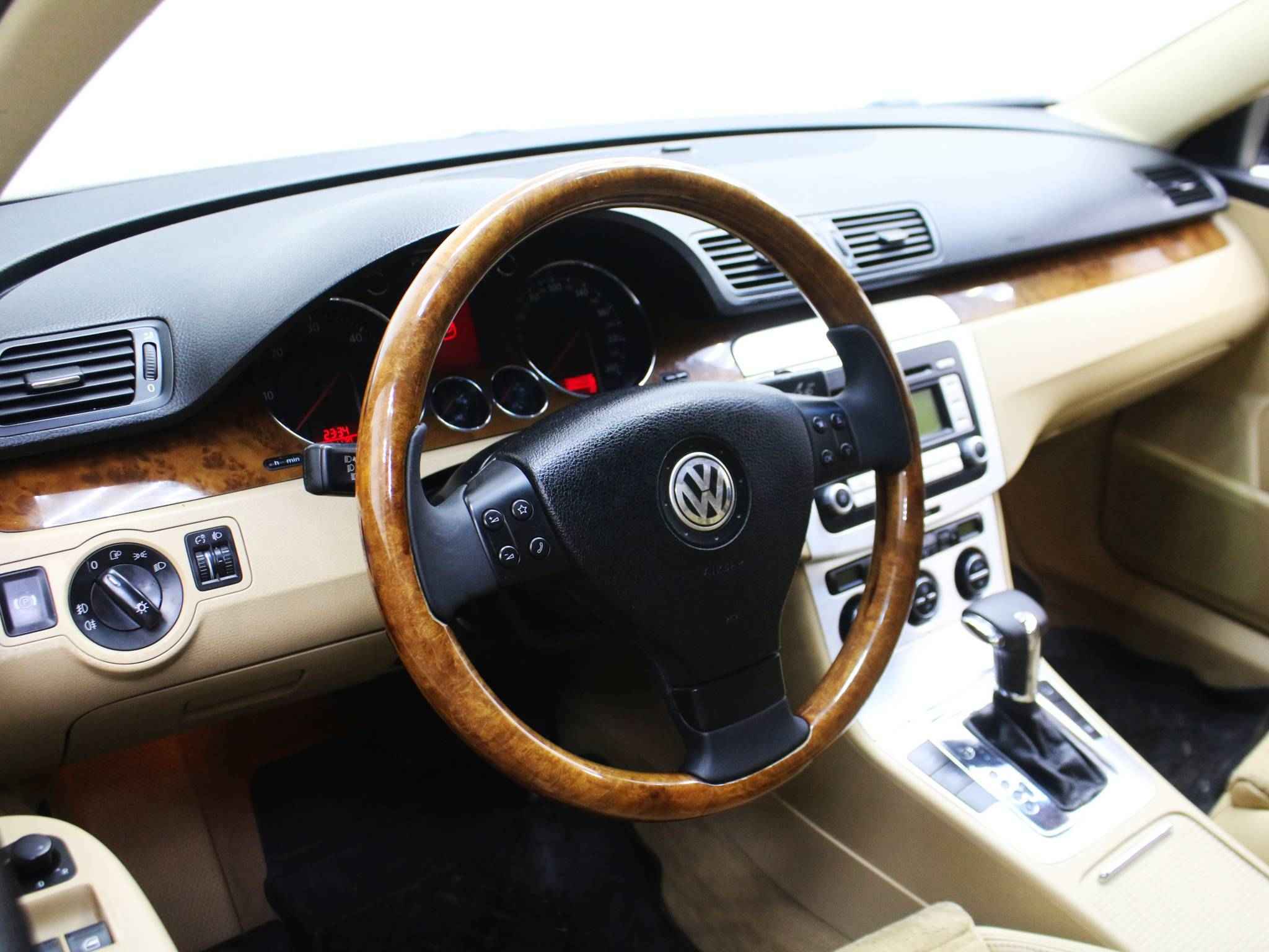 Volkswagen Passat, B6