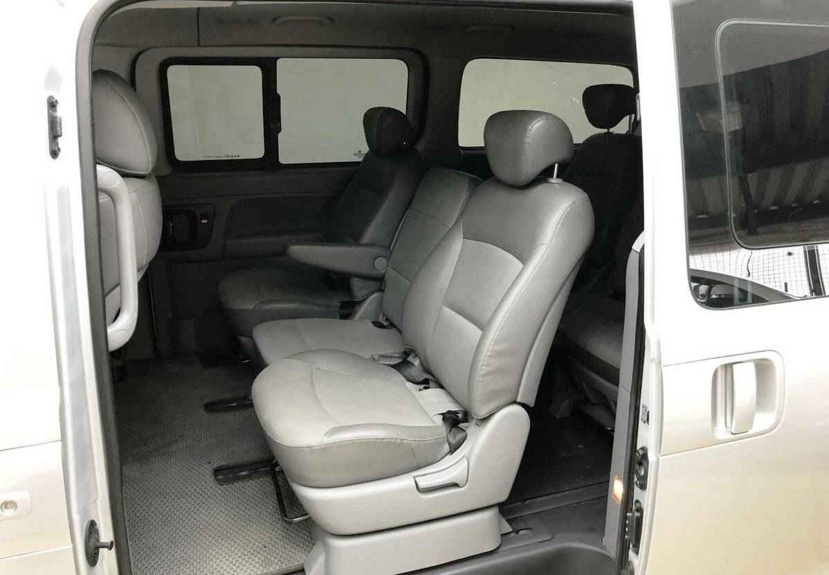 Hyundai Grand Starex, I