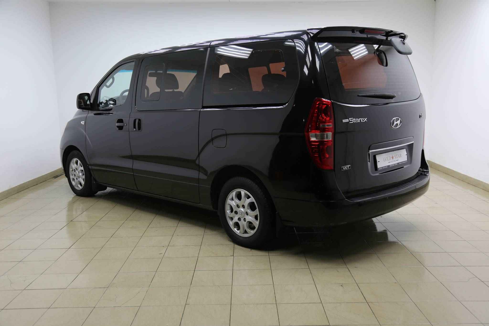 Hyundai Grand Starex, I