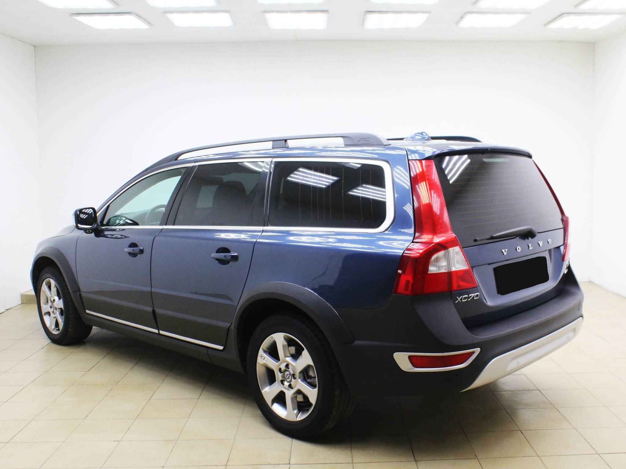 Volvo XC70, II