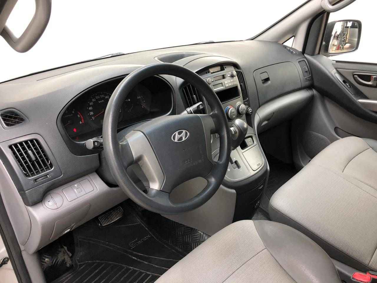 Hyundai Grand Starex, I