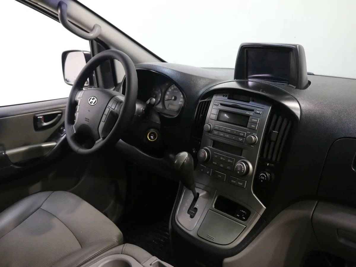 Hyundai Grand Starex, I