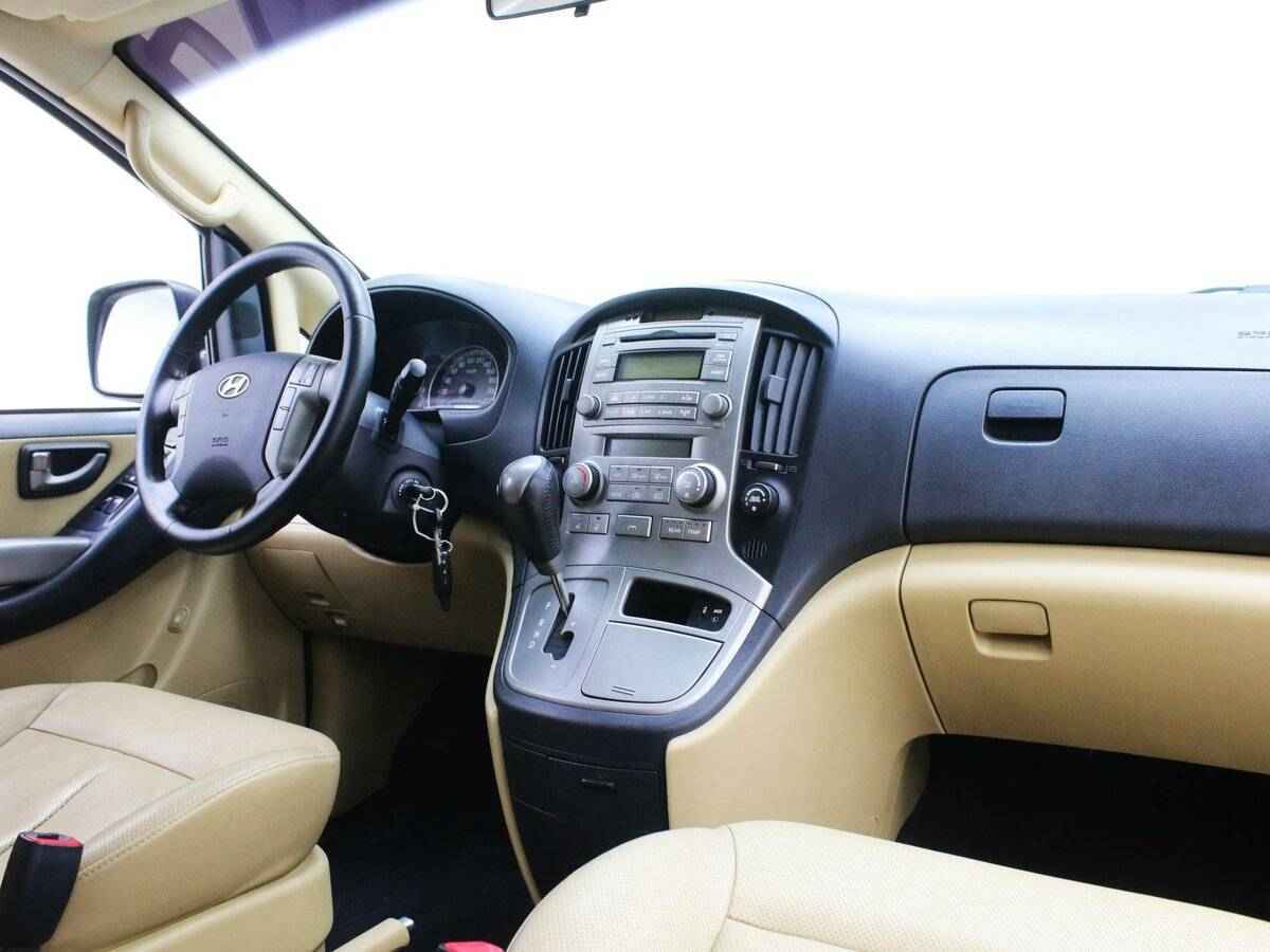 Hyundai Grand Starex, I