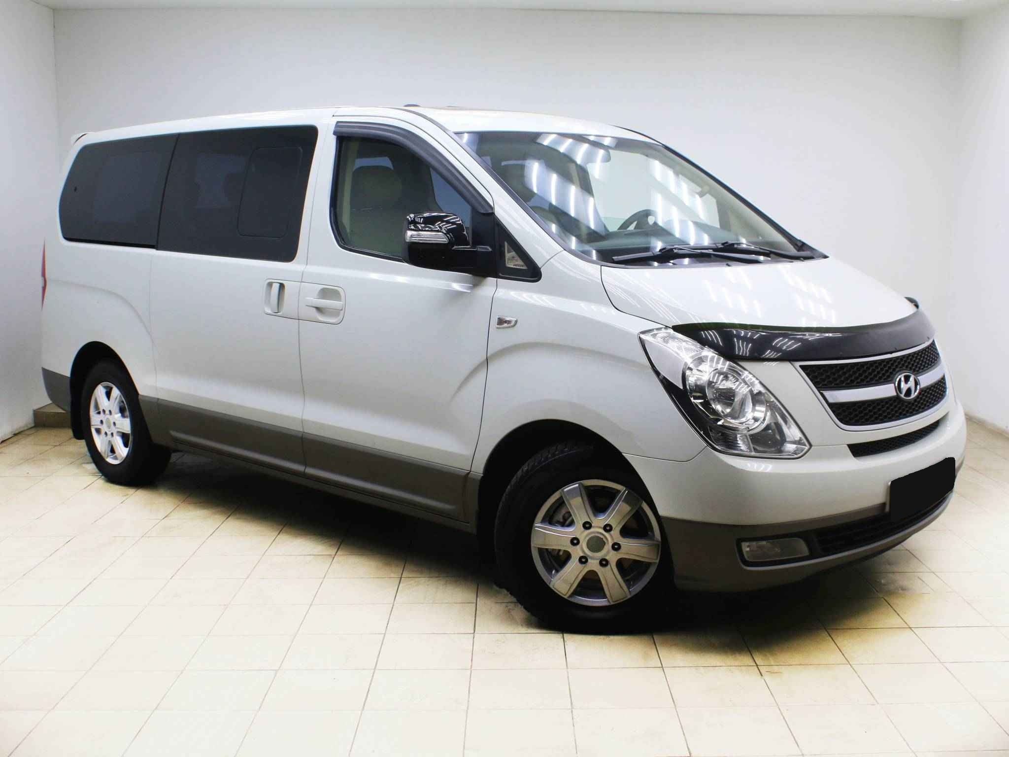 Hyundai Grand Starex, I