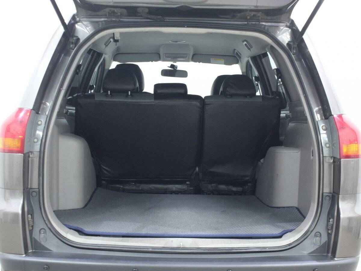 Mitsubishi Pajero Sport, II