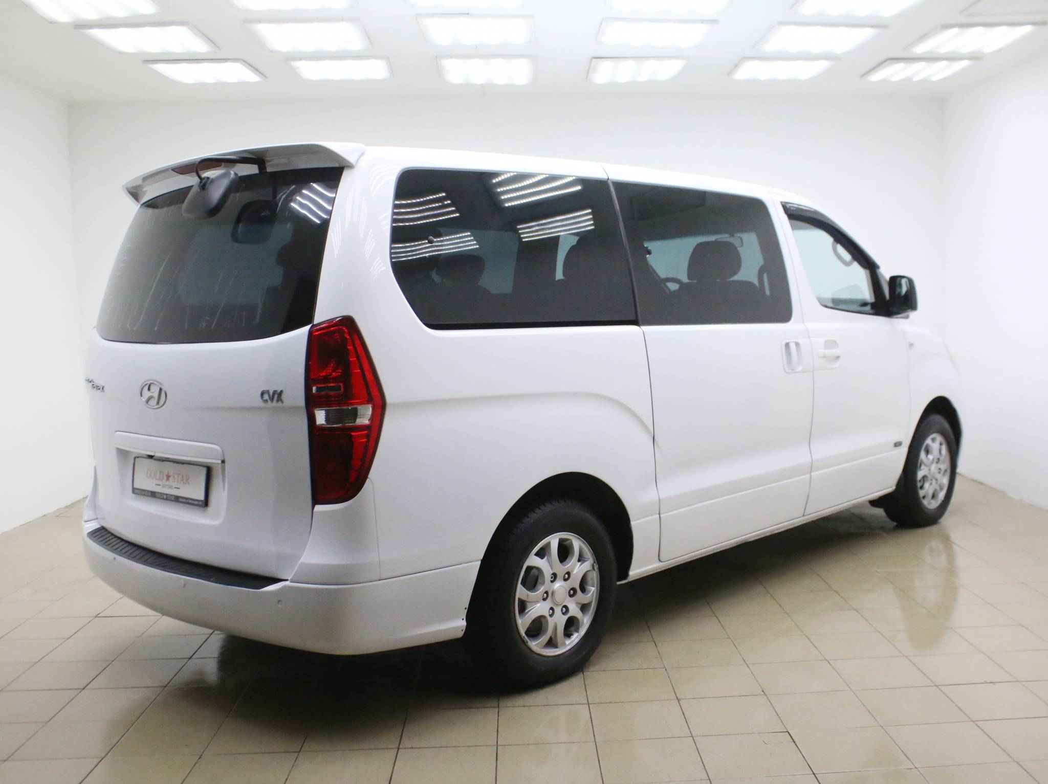 Hyundai Grand Starex, I