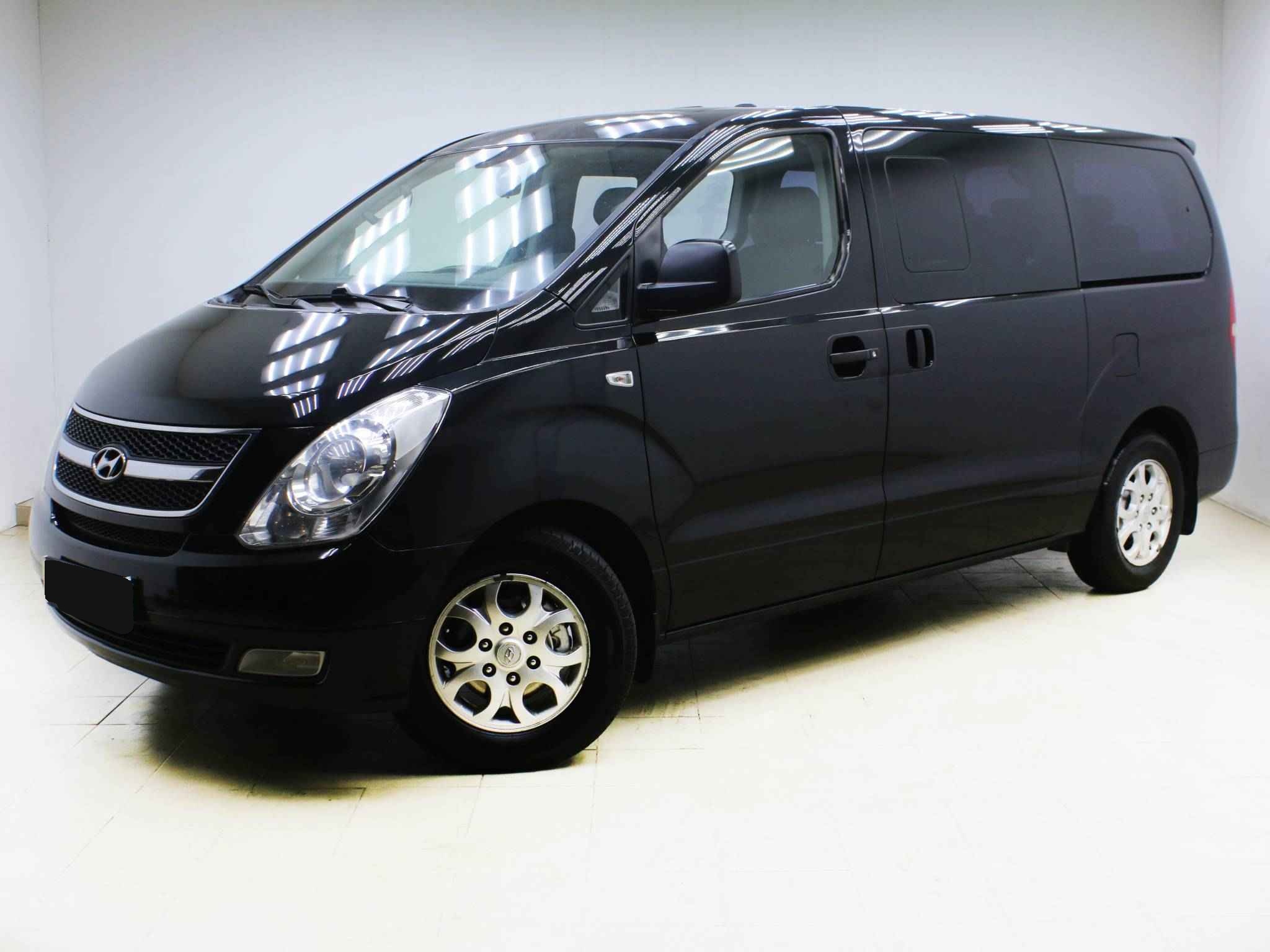 Hyundai Grand Starex, I