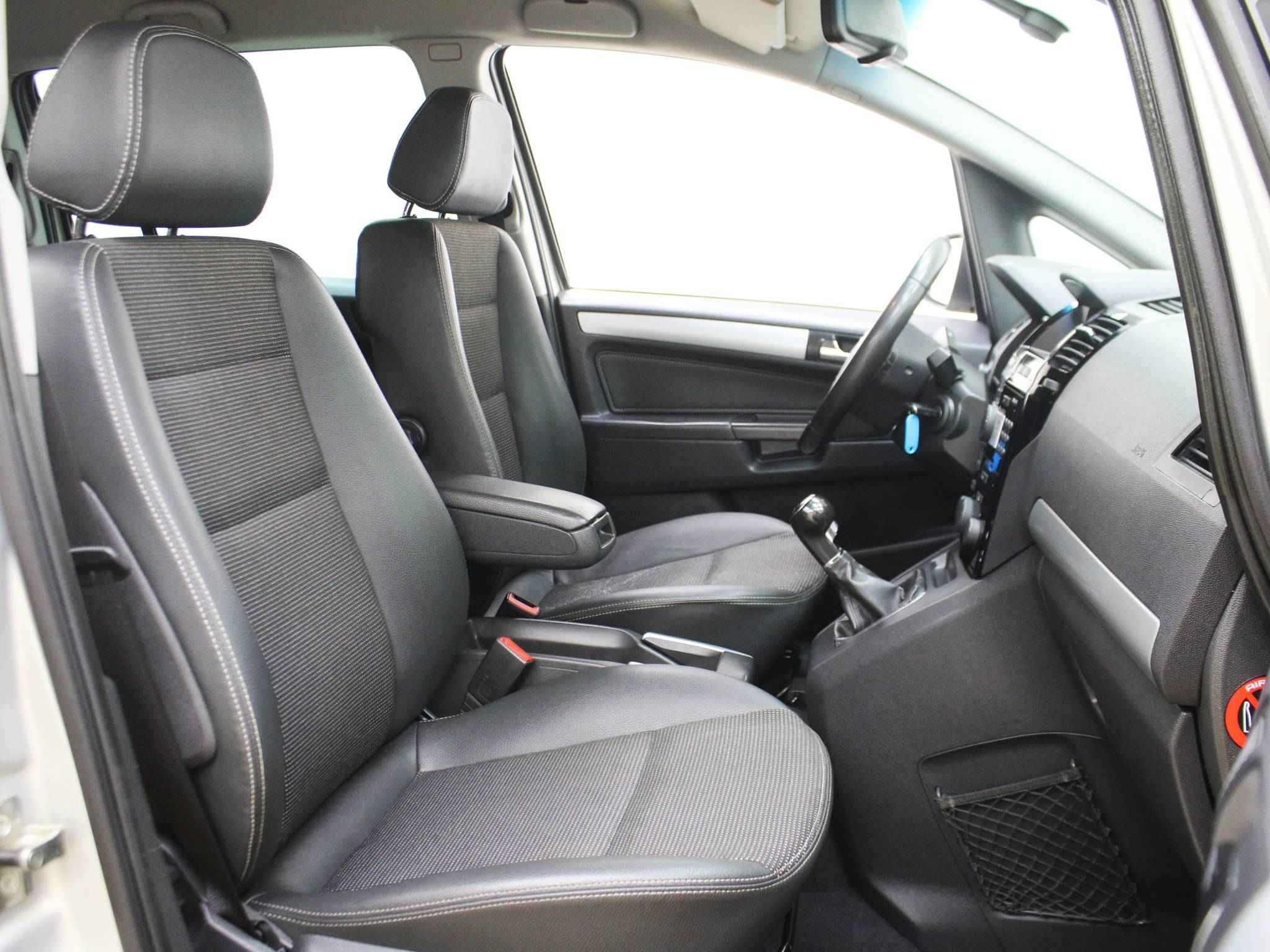 Opel Zafira, B Рестайлинг