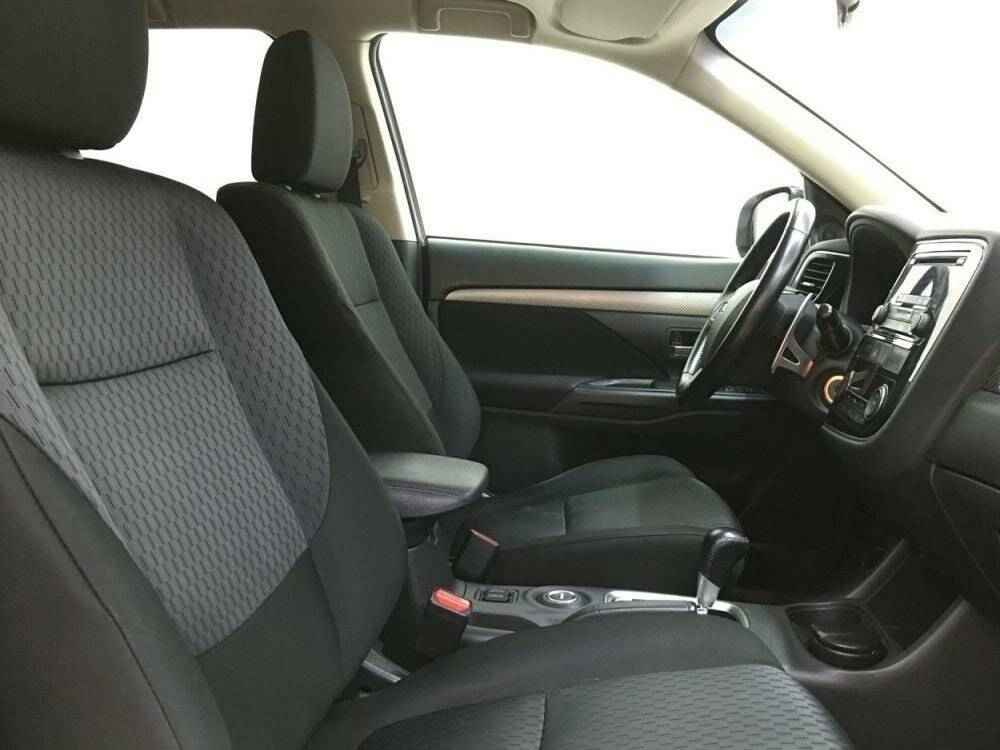 Mitsubishi Outlander, III