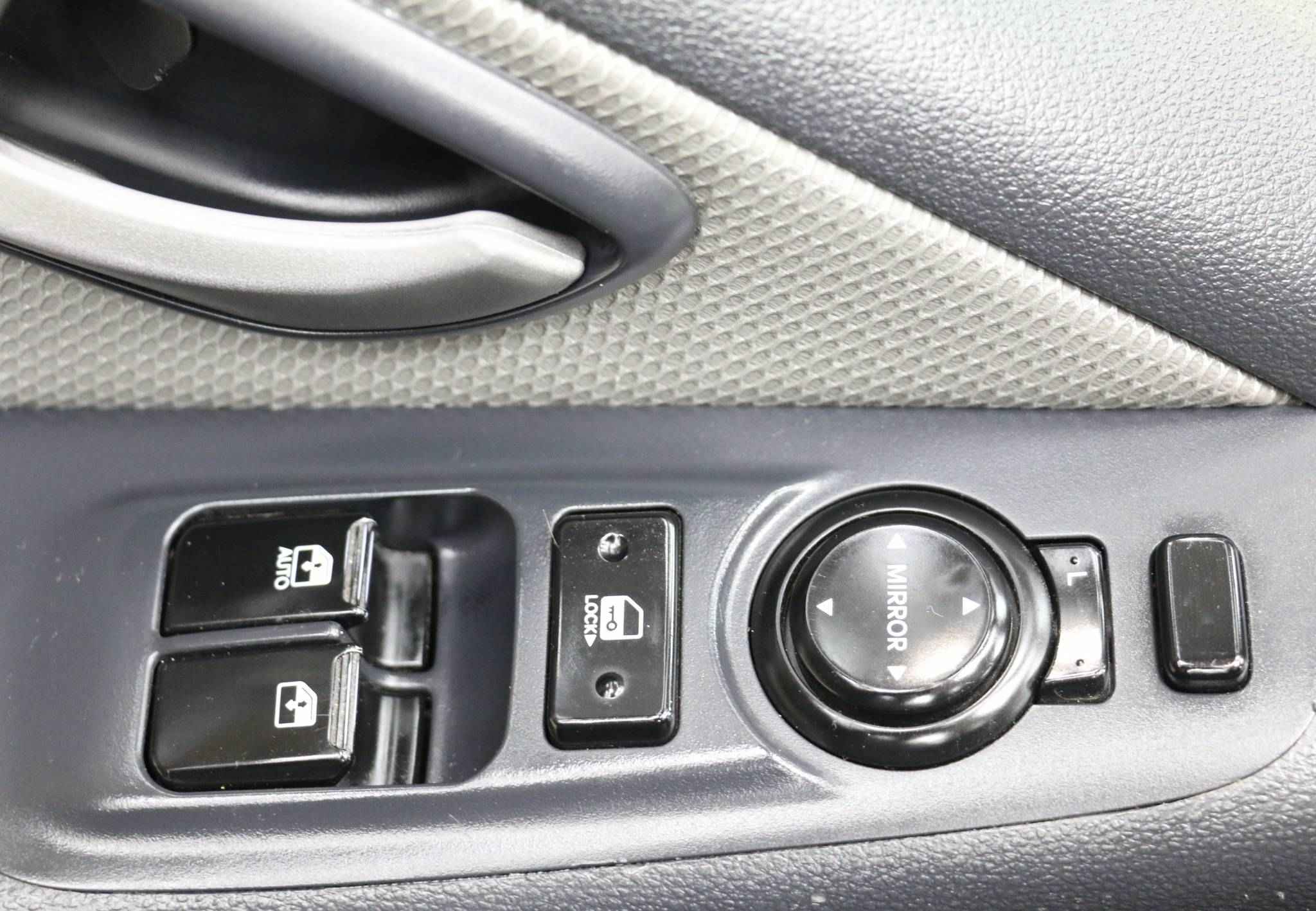 Hyundai Grand Starex, I