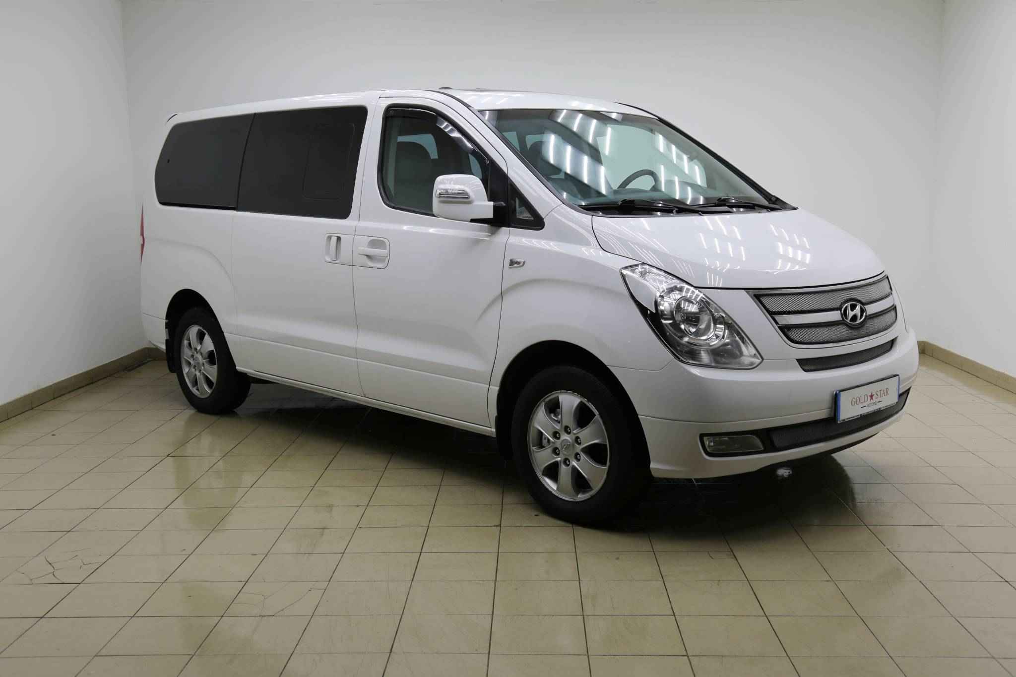 Hyundai Grand Starex, I