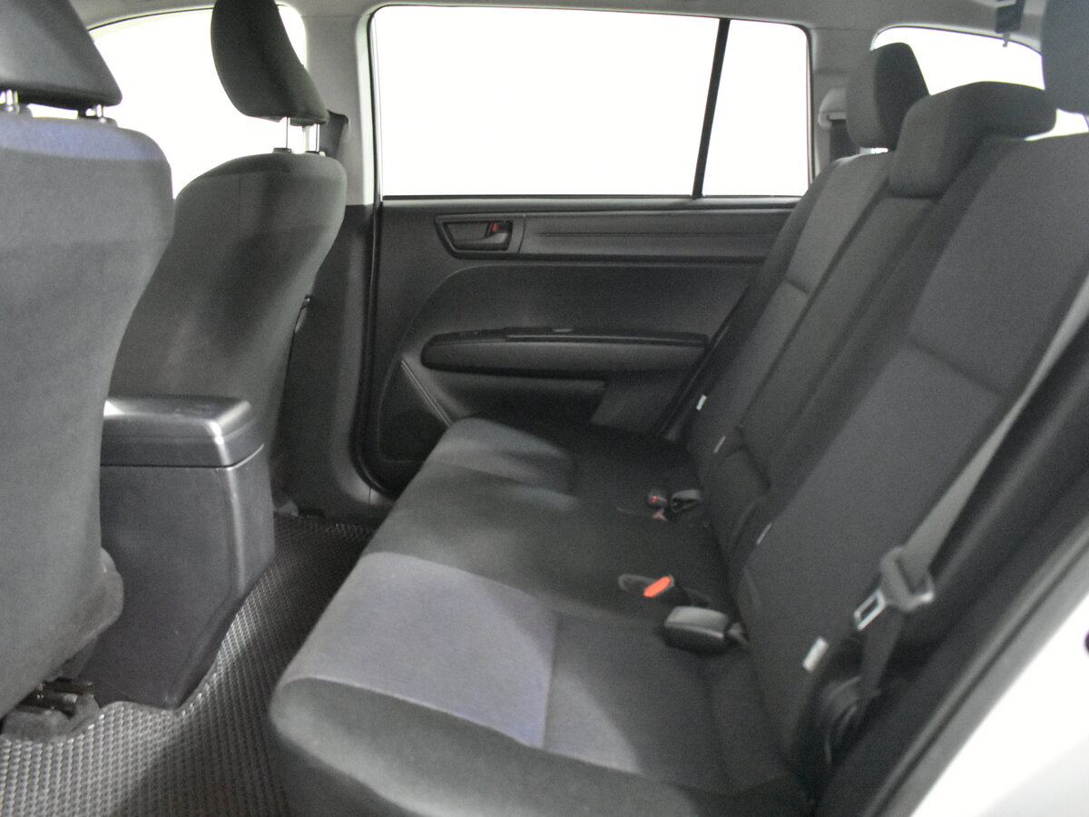 Toyota Corolla Fielder, 2019