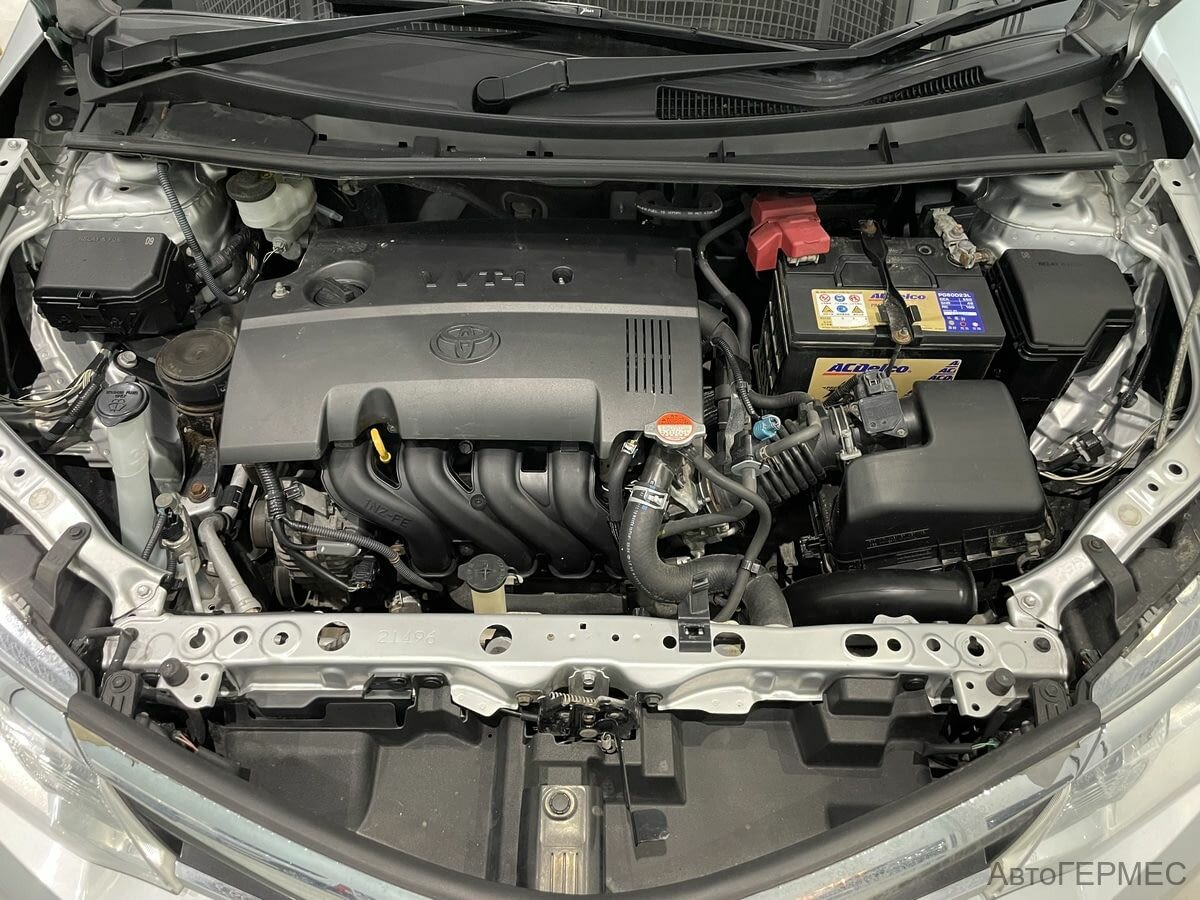 Toyota Corolla Fielder, 2016