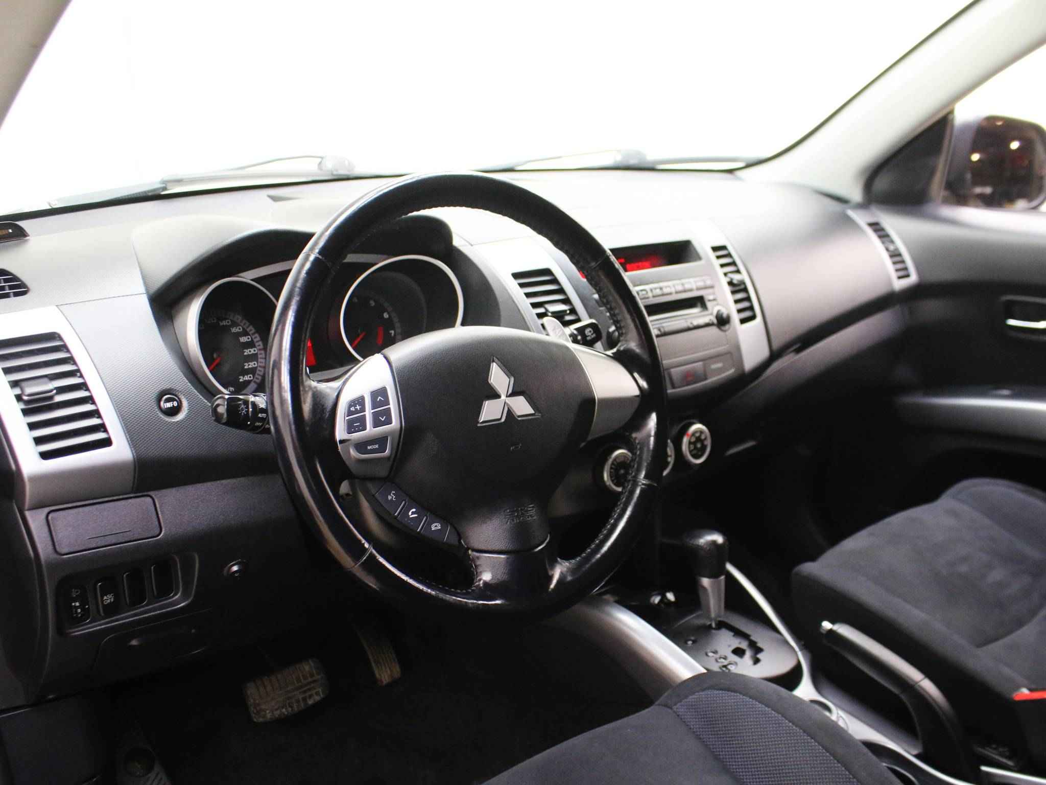 Mitsubishi Outlander, II