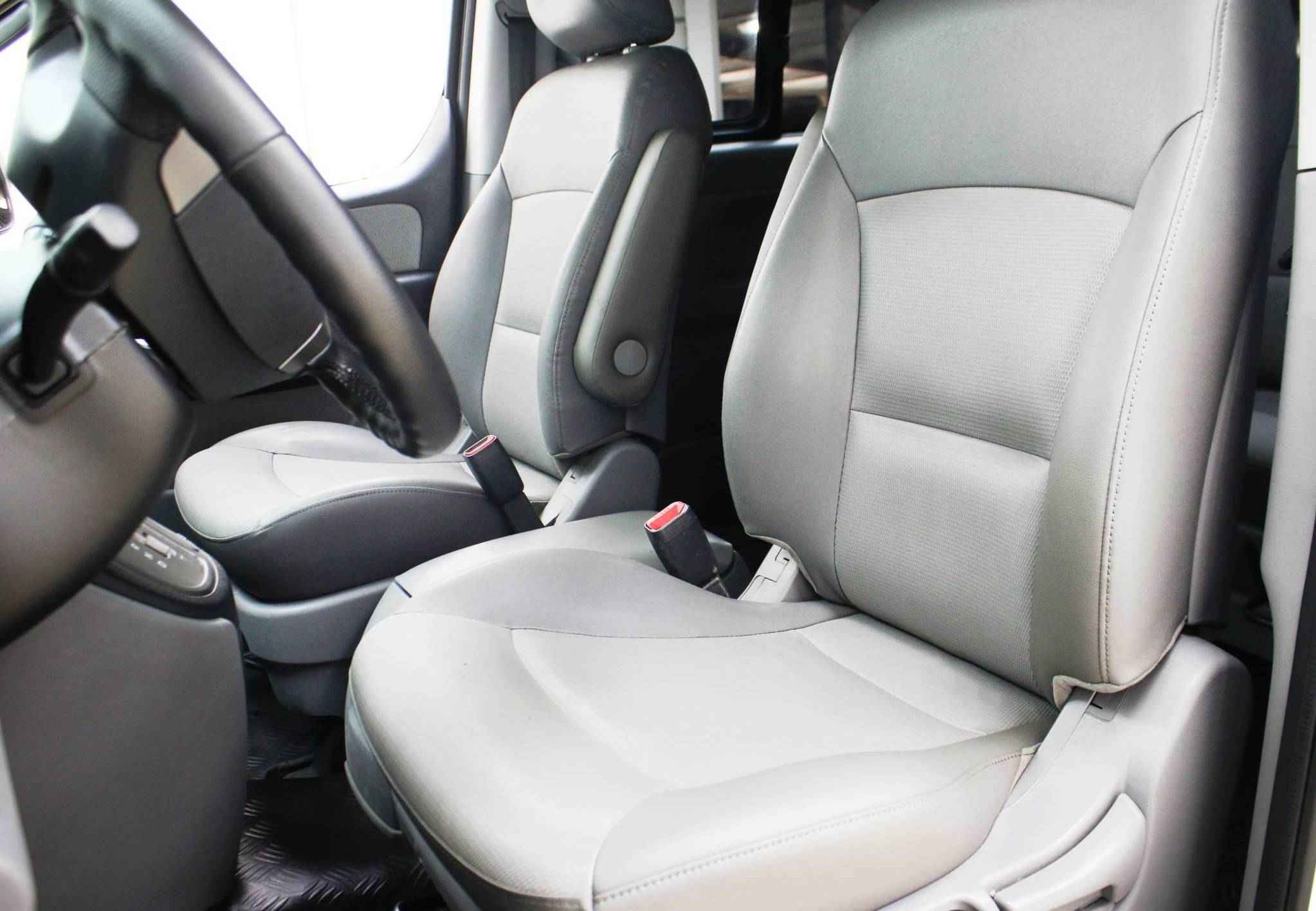 Hyundai Grand Starex, I