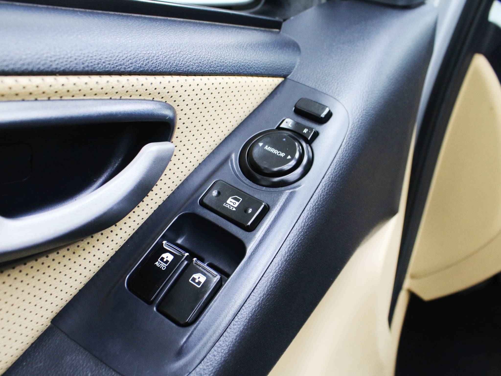 Hyundai Grand Starex, I