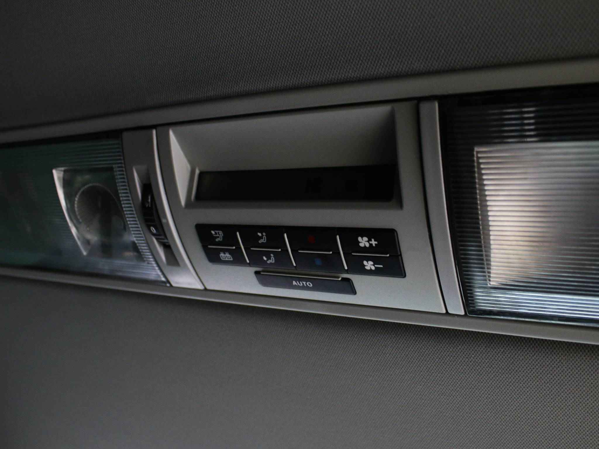 Volkswagen Multivan, T5