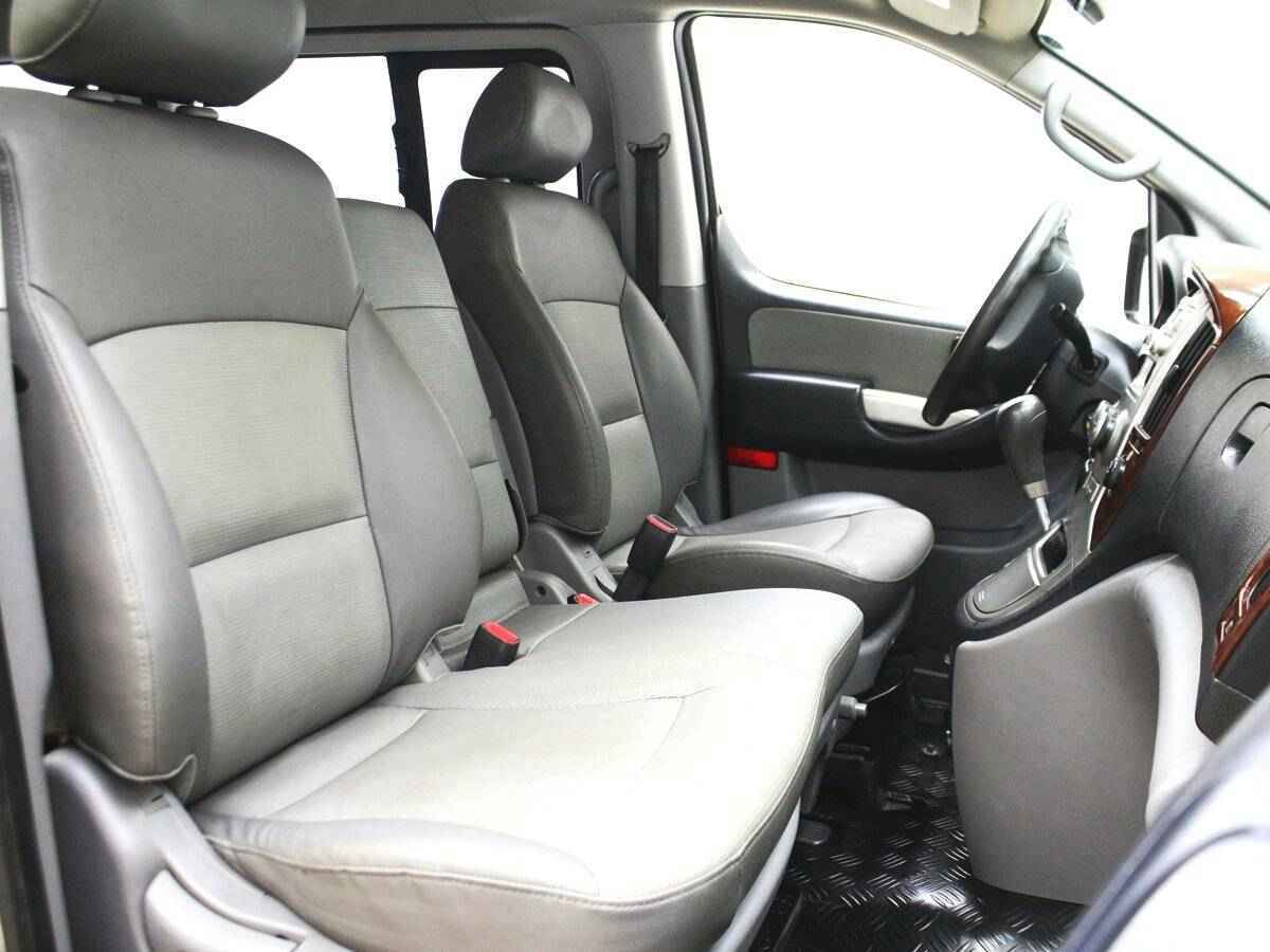 Hyundai Grand Starex, I