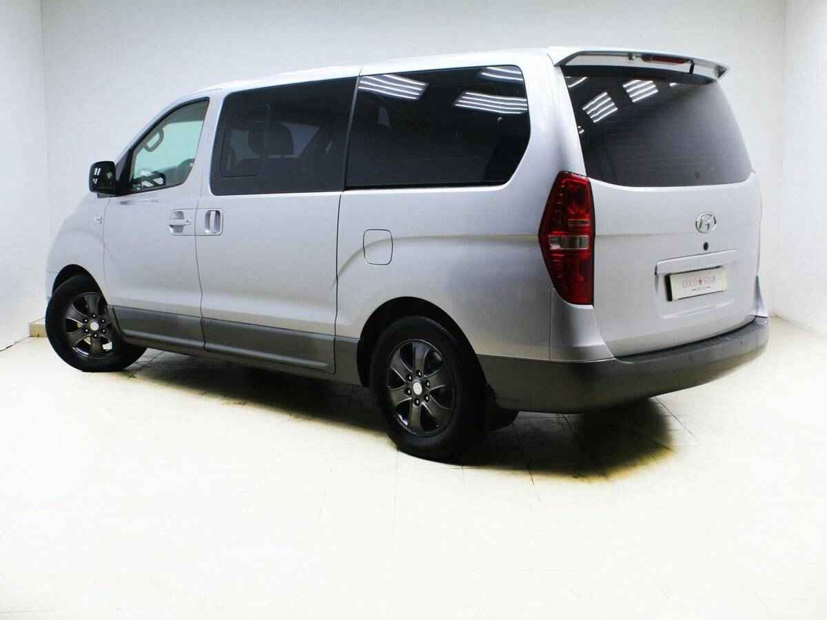 Hyundai Grand Starex, I