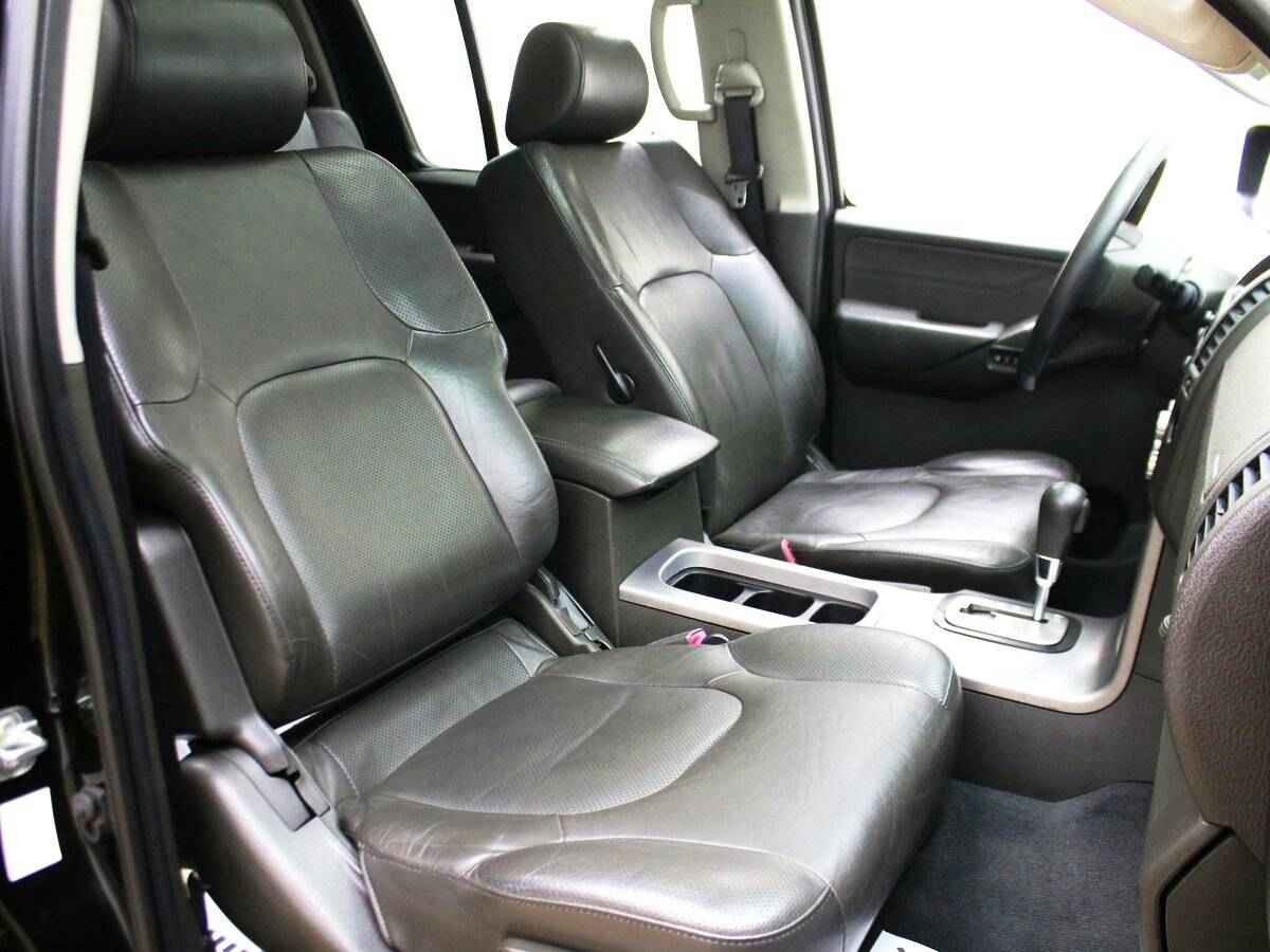 Nissan Pathfinder, III