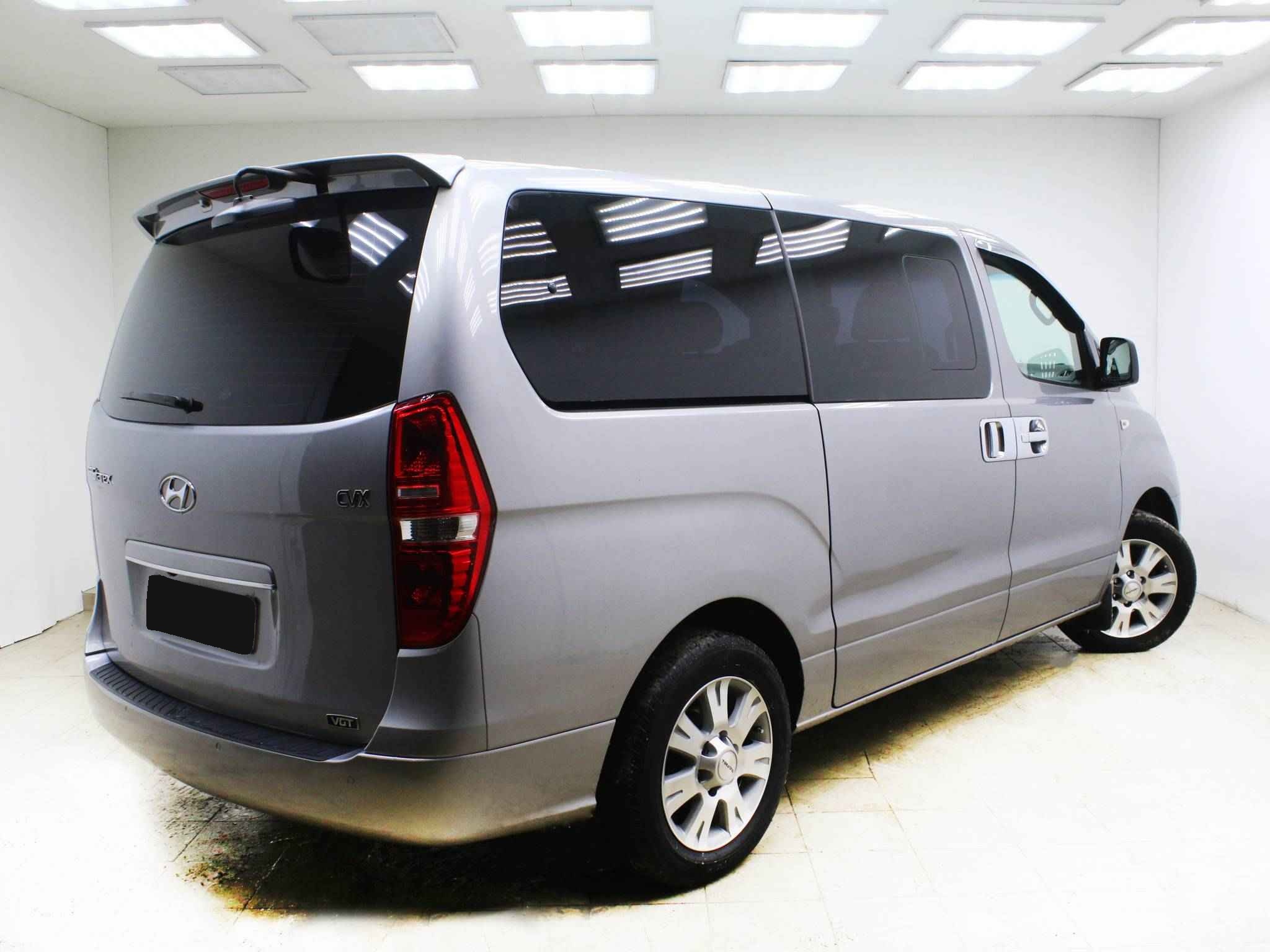 Hyundai Grand Starex, I