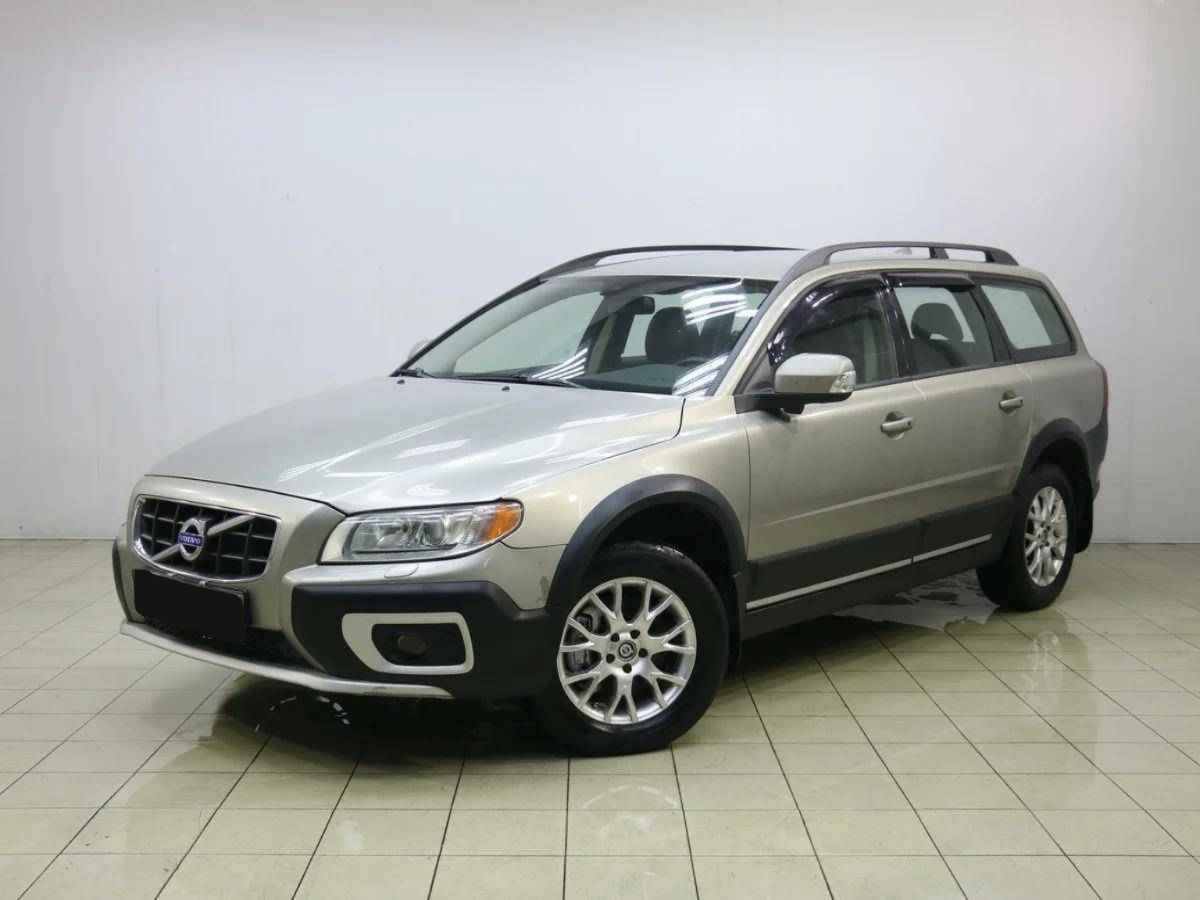 Volvo XC70, II