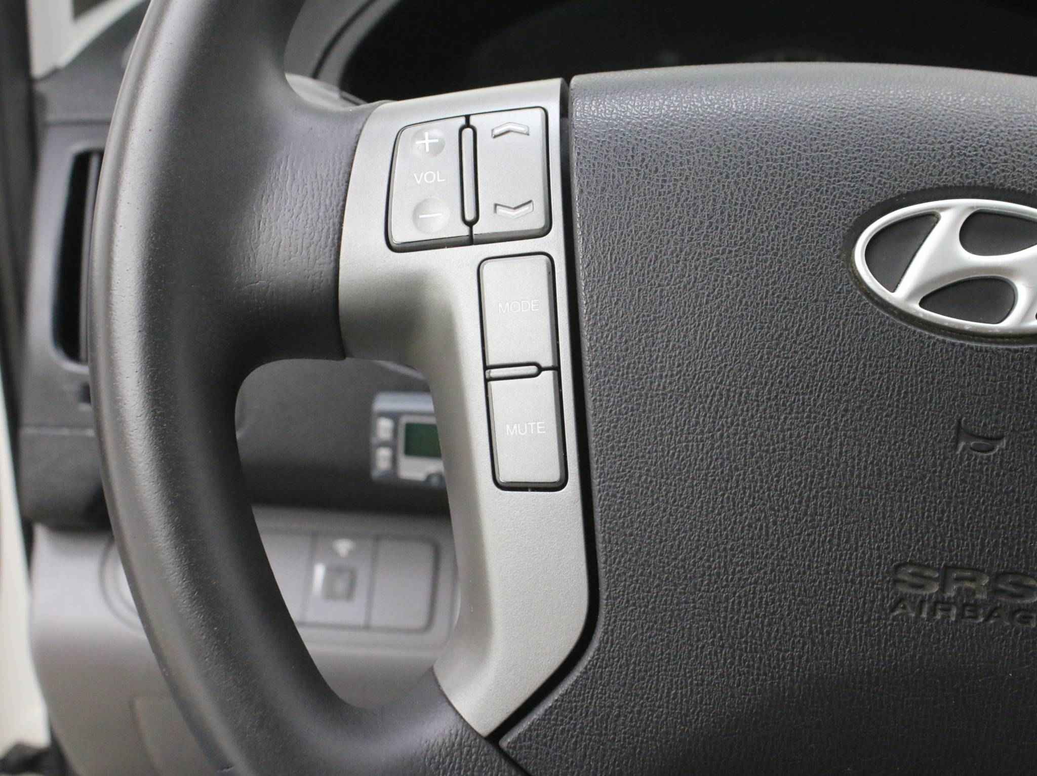 Hyundai Grand Starex, I