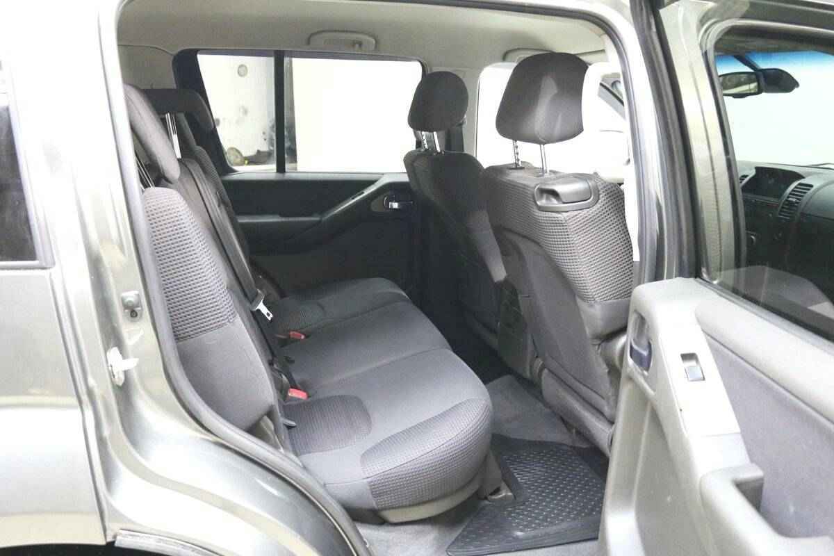 Nissan Pathfinder, III