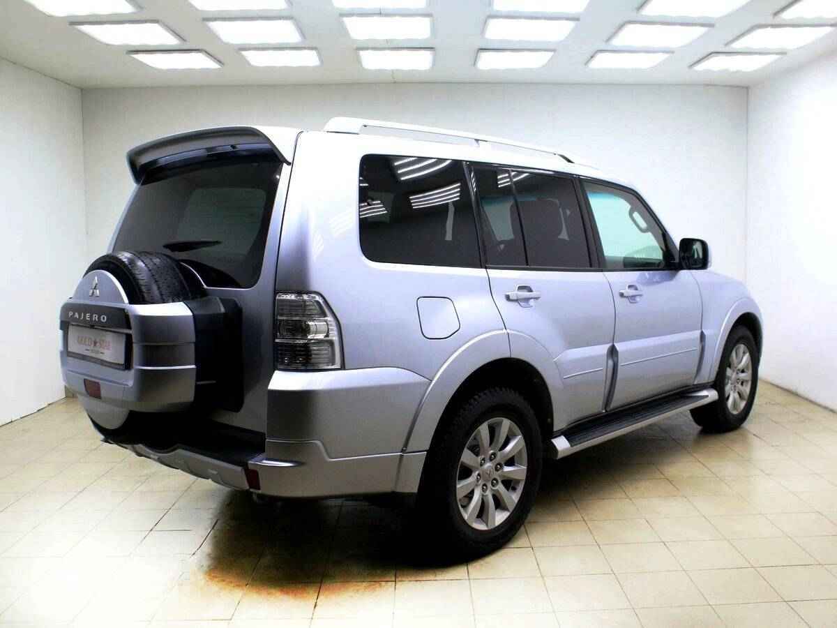 Mitsubishi Pajero, IV