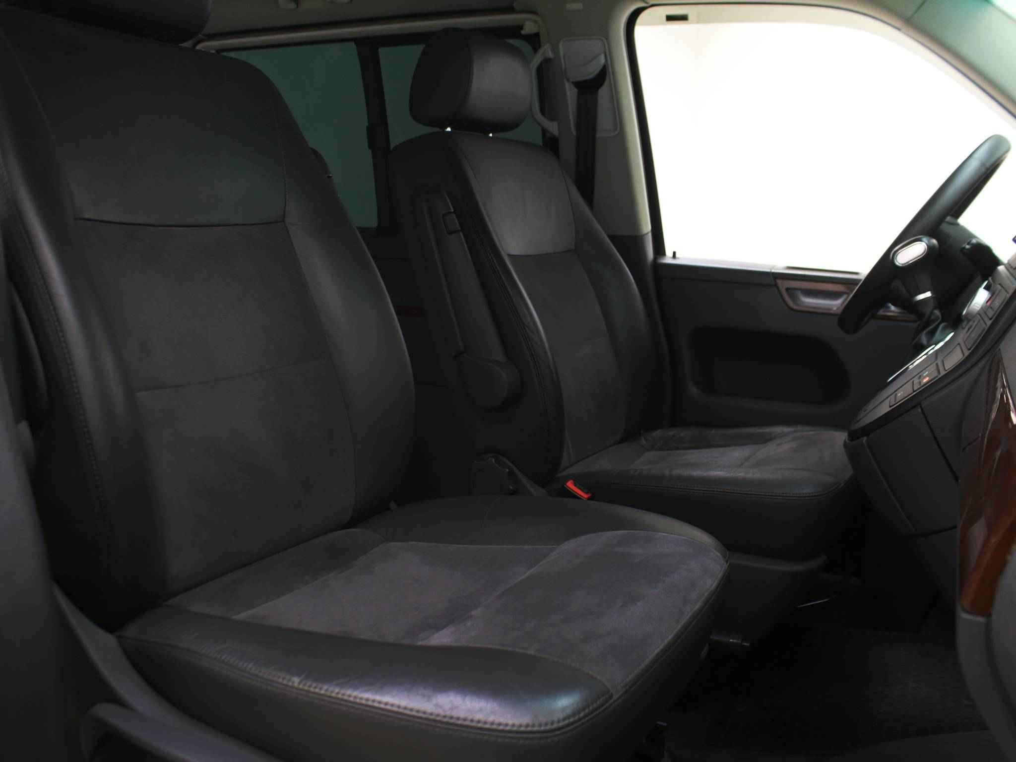 Volkswagen Multivan, T5