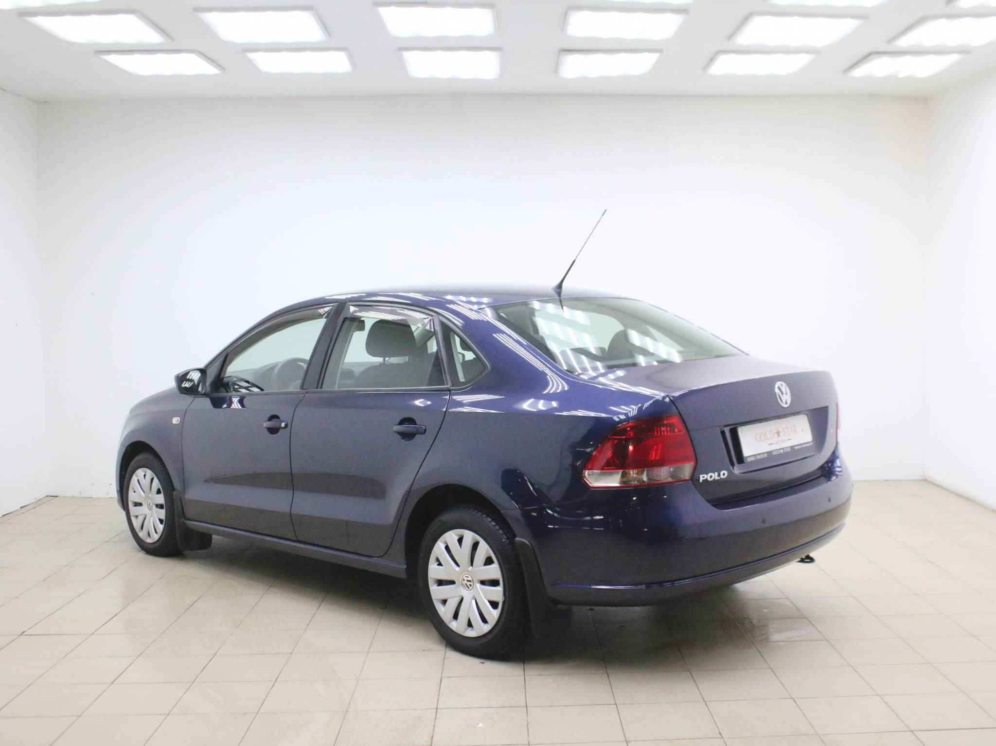 Volkswagen Polo, V