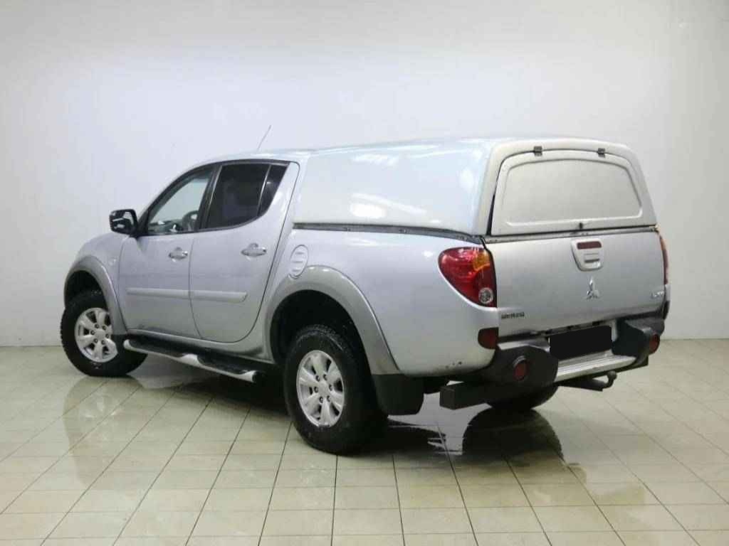 Mitsubishi L200, IV