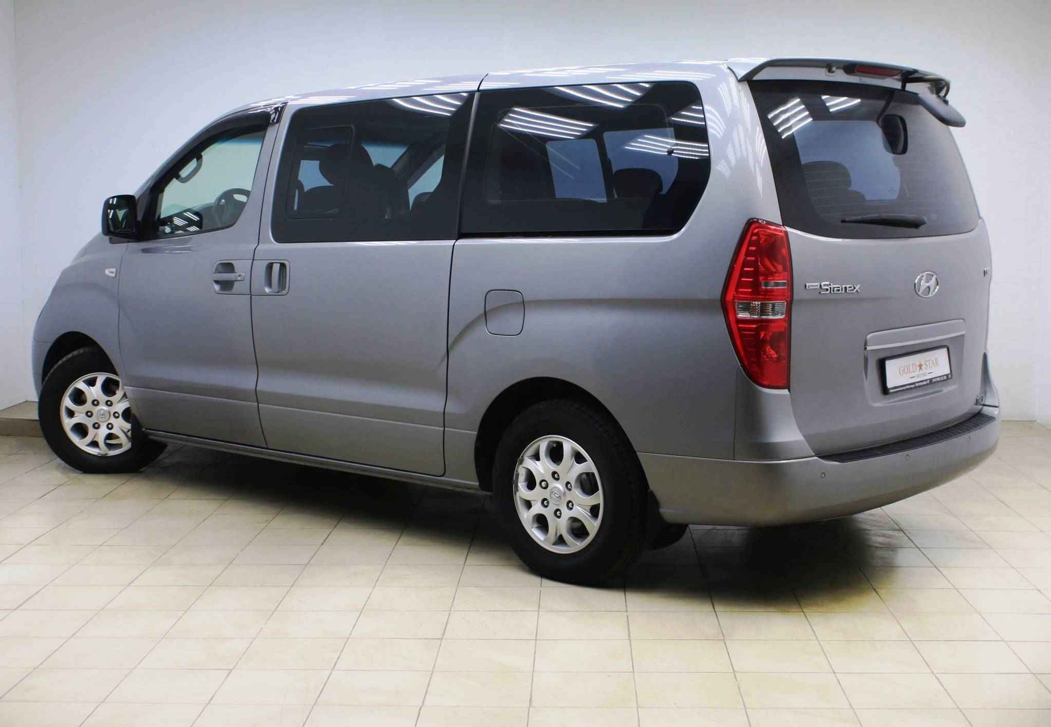 Hyundai Grand Starex, I