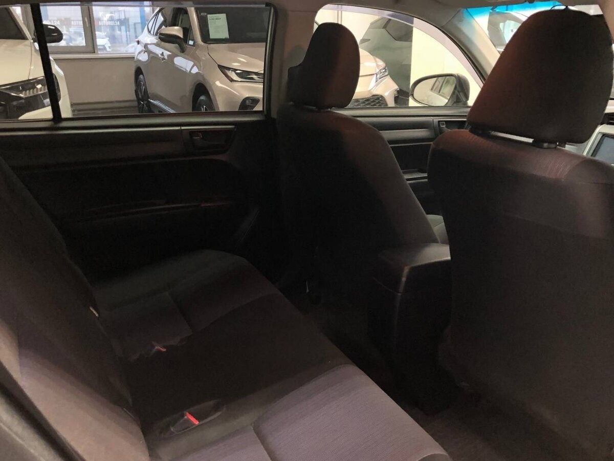 Toyota Corolla Fielder, 2015