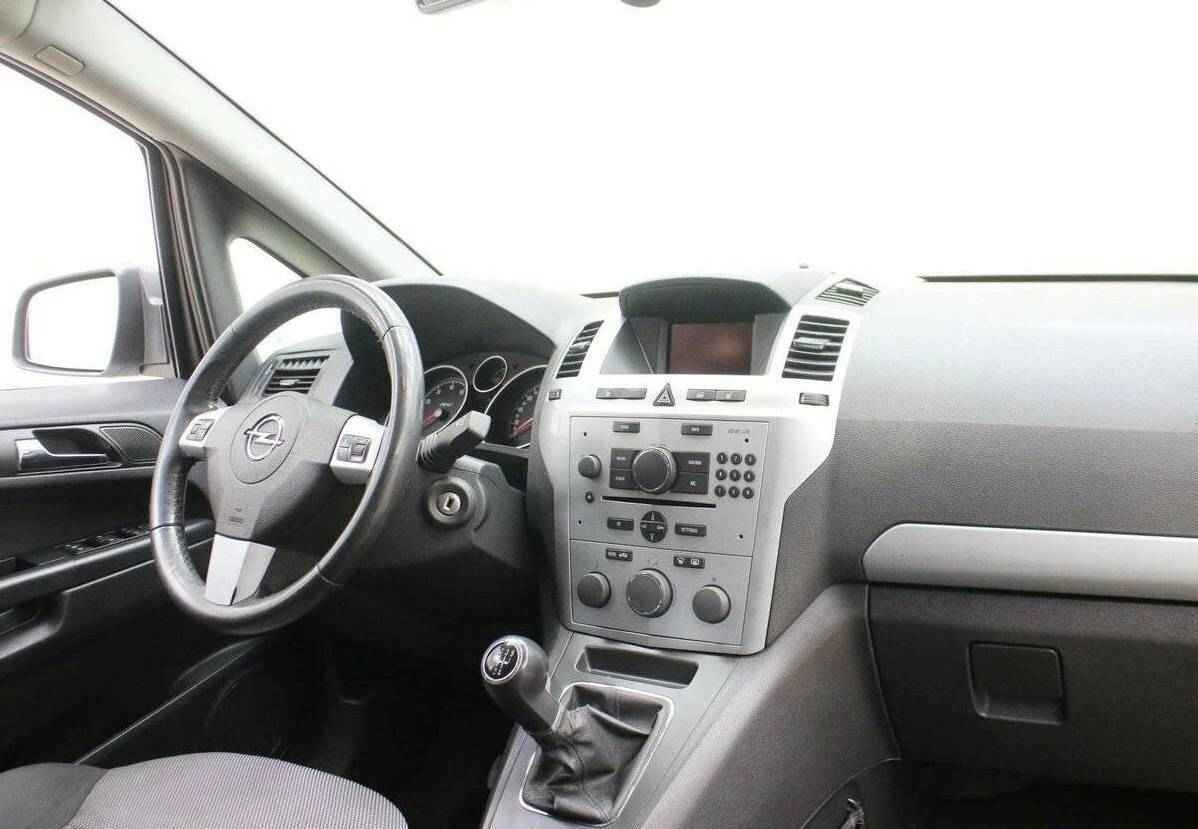 Opel Zafira, B Рестайлинг