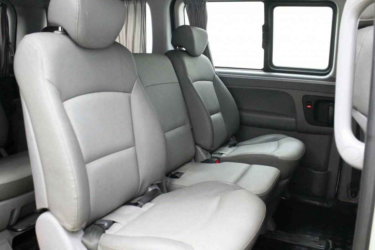 Hyundai Grand Starex, I