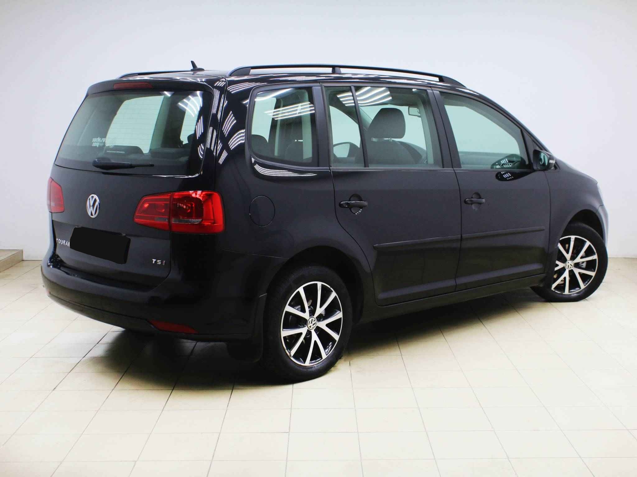 Volkswagen Touran, II