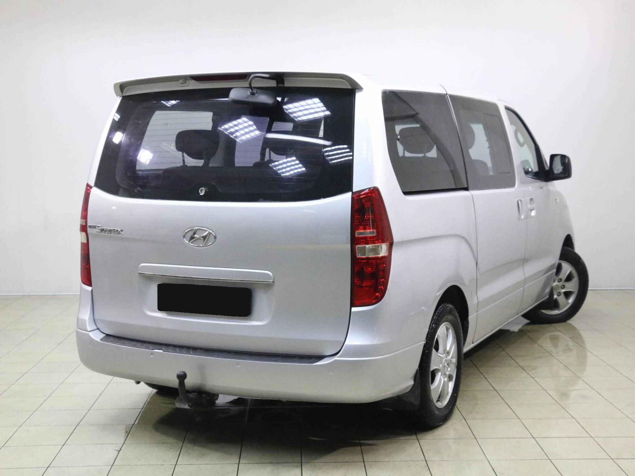 Hyundai Grand Starex, I